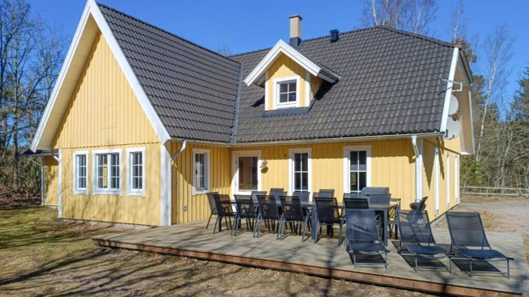 Children-friendly house with yard, hot tub & private pool | Pet-friendly — photo 2