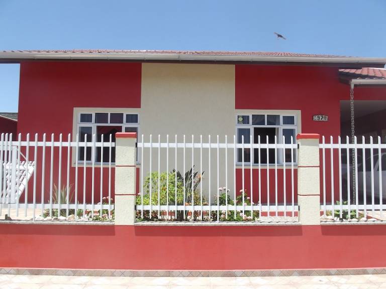 Casa Bombinhas