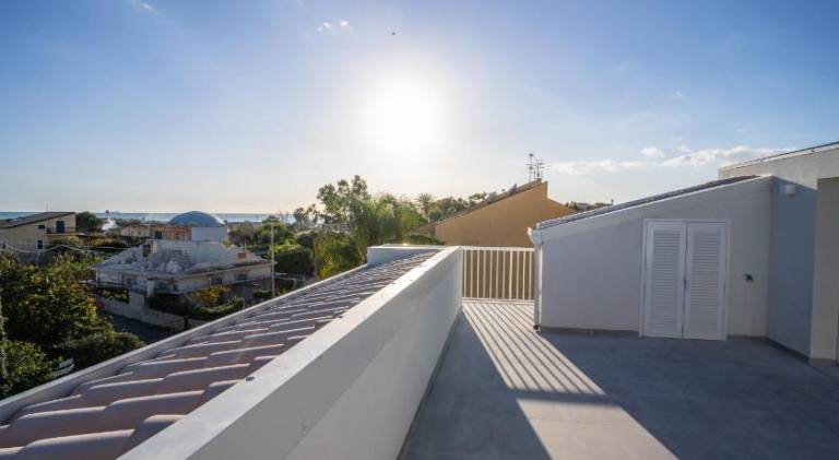 Rental apartment with 4 rooms for 8 persons in Modica