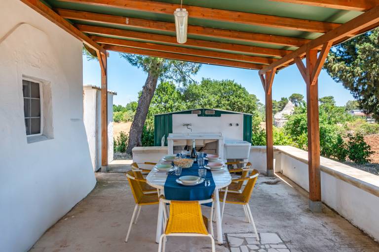 Villa with yard, terrace & barbeque — photo 2