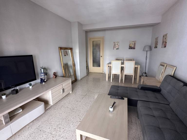 Geräumige Wohnung in Cartagena mit Balkon