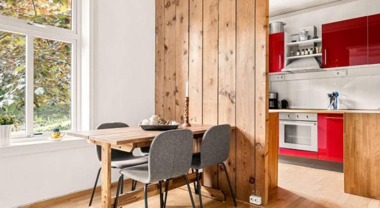 Wonderful holiday apartment | Next to West Norway Museum of Decorative Art | Pets allowed — photo 5