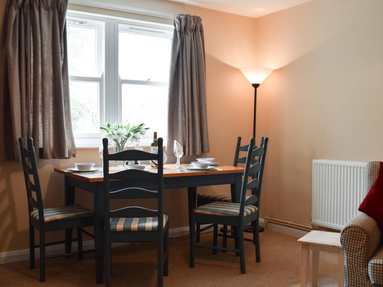 Cottage with 2 rooms for 4 persons — photo 4