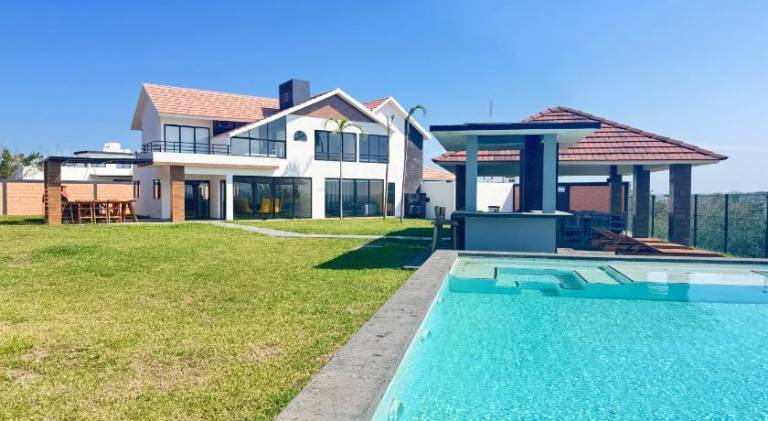 House with jacuzzi & pool in Veracruz