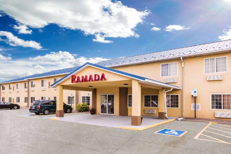 Ramada by Wyndham Sioux Falls — photo 5