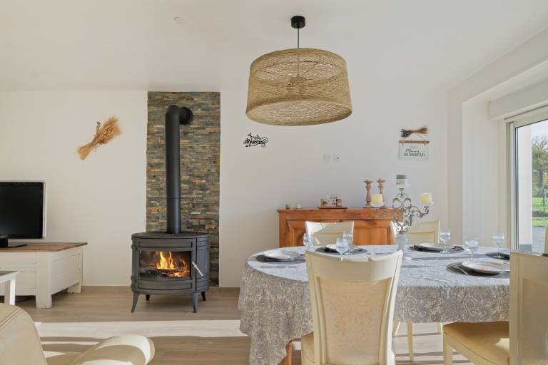 Holiday Home “La Clairière de Merlin” with Private Terrace, Garden & Wi-Fi — photo 4