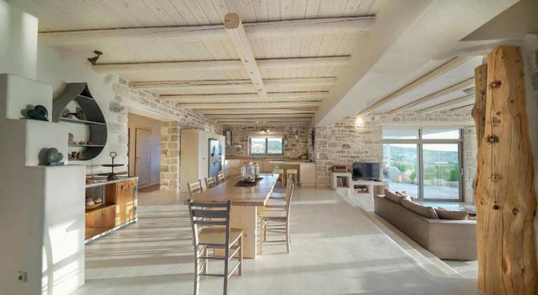 Beachfront villa Komos with heated pool — photo 2