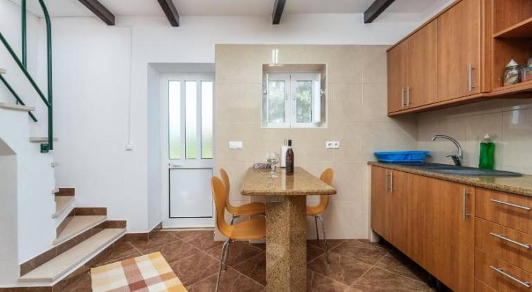 Fully equipped villa with yard, private pool & patio | Good for workation | Dogs allowed — photo 3