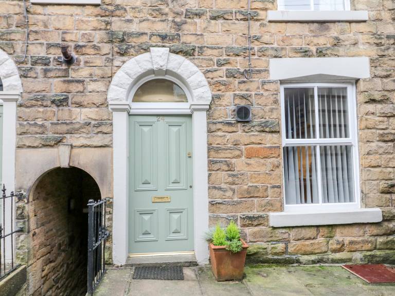 Child-friendly beautiful cottage with patio & garden | Pet-friendly — photo 2