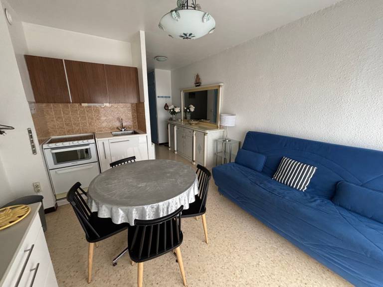 2 Apartment in Balaruc-les-Bains, Pets Allowed — photo 2