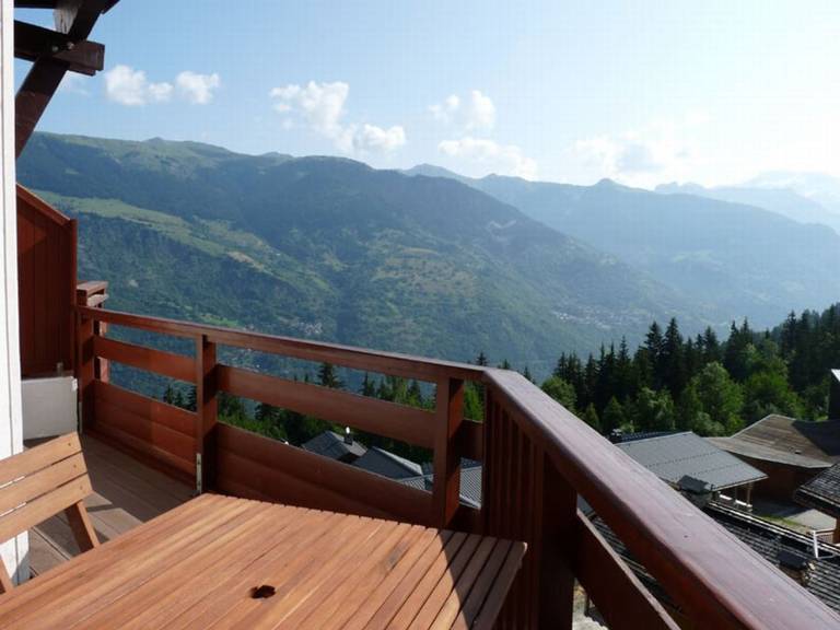 Cozy T3 for 6 people in center with ski-in/ski-out, parking — photo 5