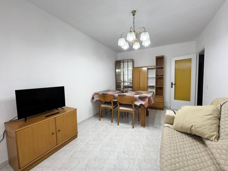 Rental apartment with 4 rooms for 8 persons — photo 4