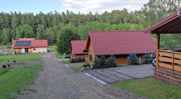 Lodge with terrace, yard & BBQ in Ostróda