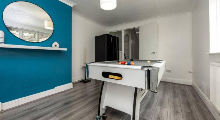 Penarth Road Grand Residence – 4 Bedroom — photo 4