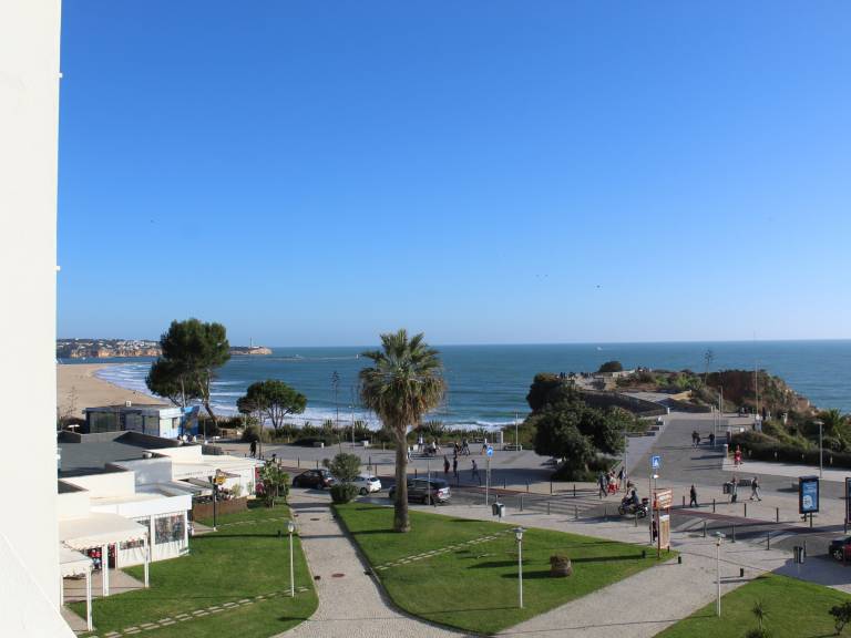 Wonderful studio | Beach nearby | Pets allowed in Portimão
