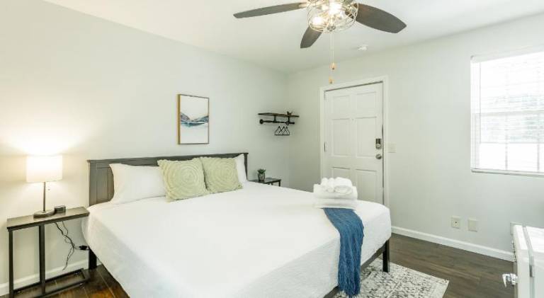 13 The Eero Room - A PMI Scenic City Vacation Rental in Chattanooga, TN