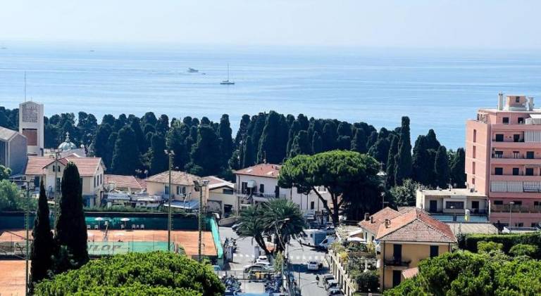 Rental apartment with 1 room for 4 persons in Sanremo