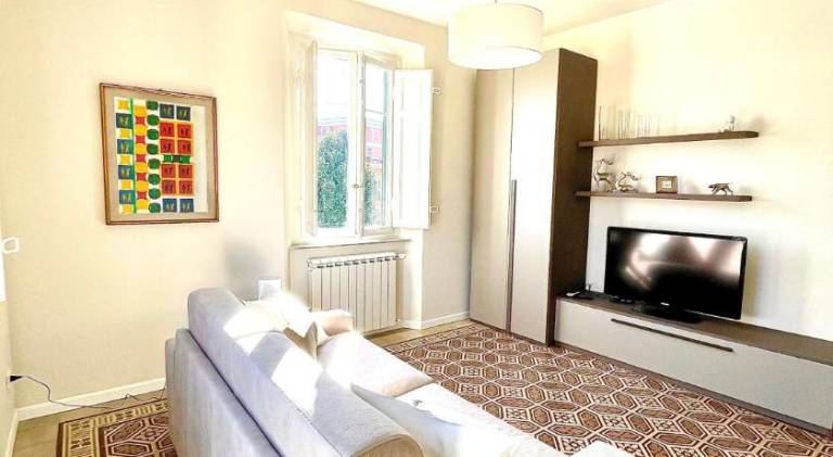 Apartment | Near Santissima Trinità — photo 2