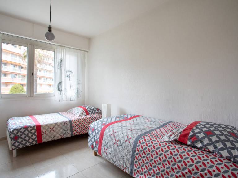 Rental apartment with patio & garden — photo 2