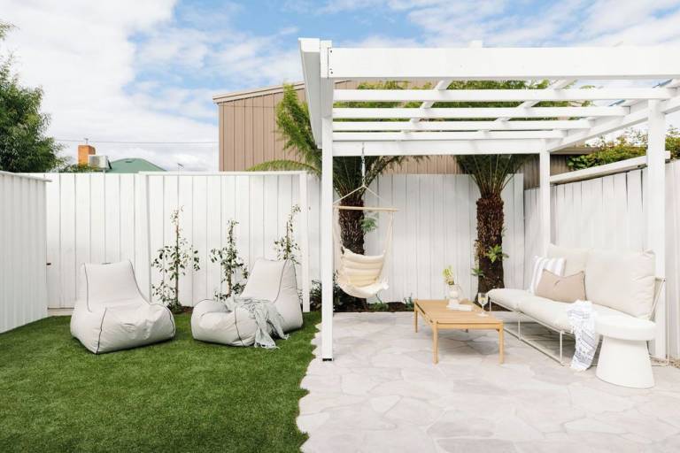 House  Invermay
