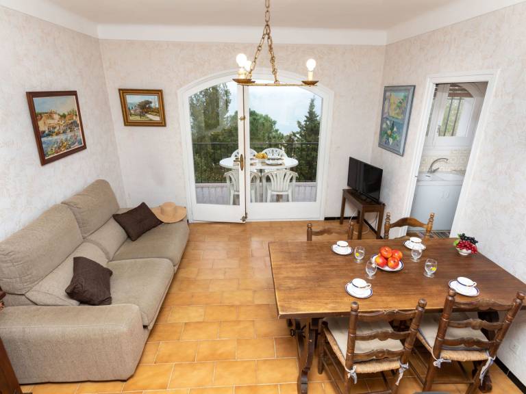 Holiday apartment with garden & terrace | Sea view | Close to the beach | Pet-friendly — photo 2