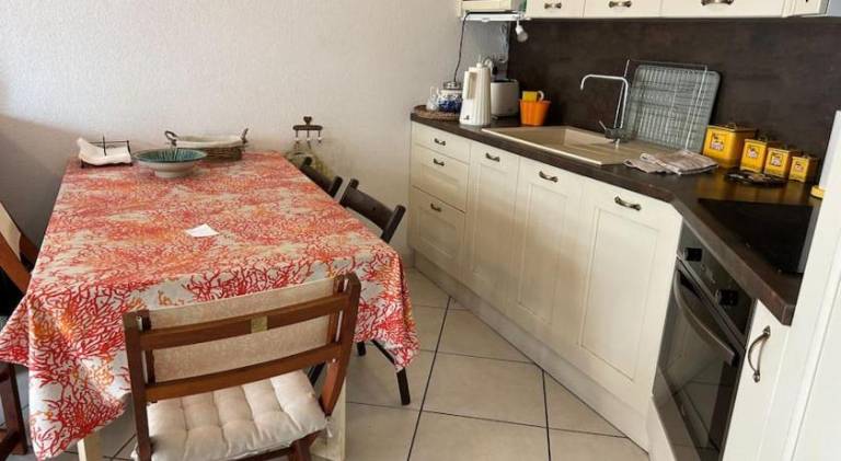 Holiday apartment with 2 rooms for 5 persons — photo 5
