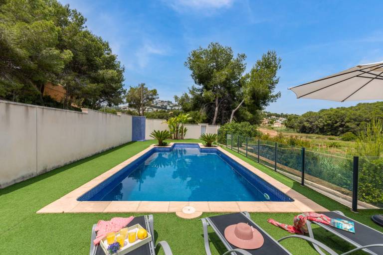 Fully equipped pleasant villa with private pool, barbecue & terrace | Pets are welcome — photo 5