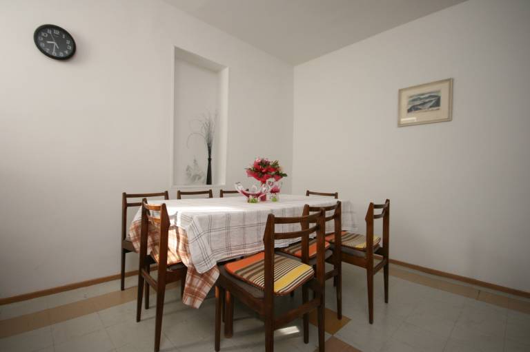 Three bedroom apartment near beach Stara Novalja, Pag (A-6301-a) — photo 4