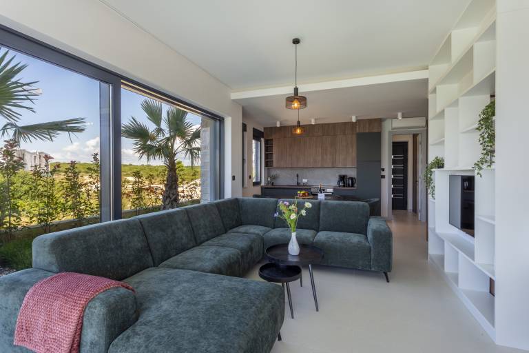 Child-friendly spacious villa with garden, private pool & terrace | Pets allowed — photo 4