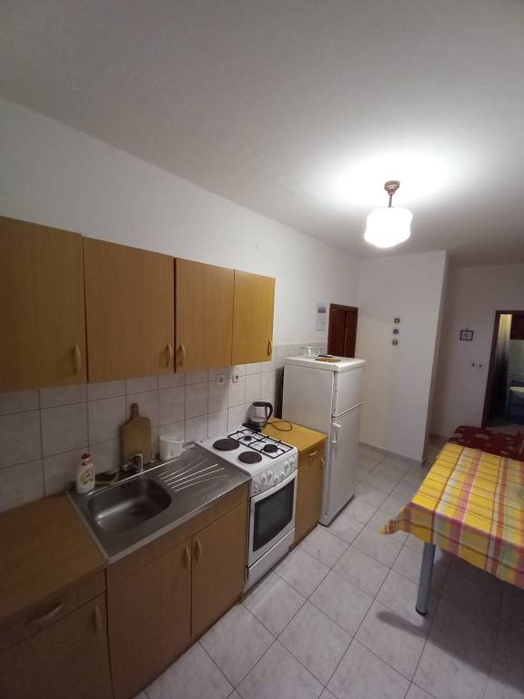 Two bedroom apartment near beach Ivan Dolac, Hvar (A-21269-b) — photo 4
