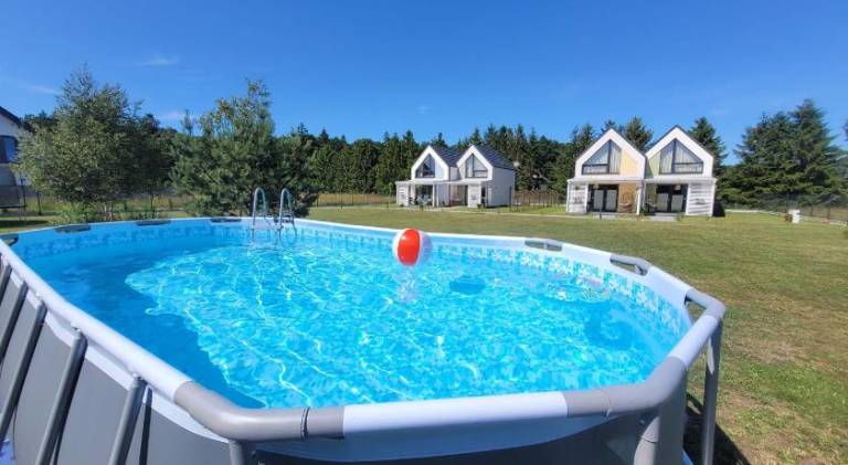 Holiday apartment with garden, patio & pool — photo 5
