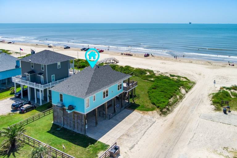 Fully equipped house with grill, garden & hot tub | Beach view | Pets are welcome — photo 3