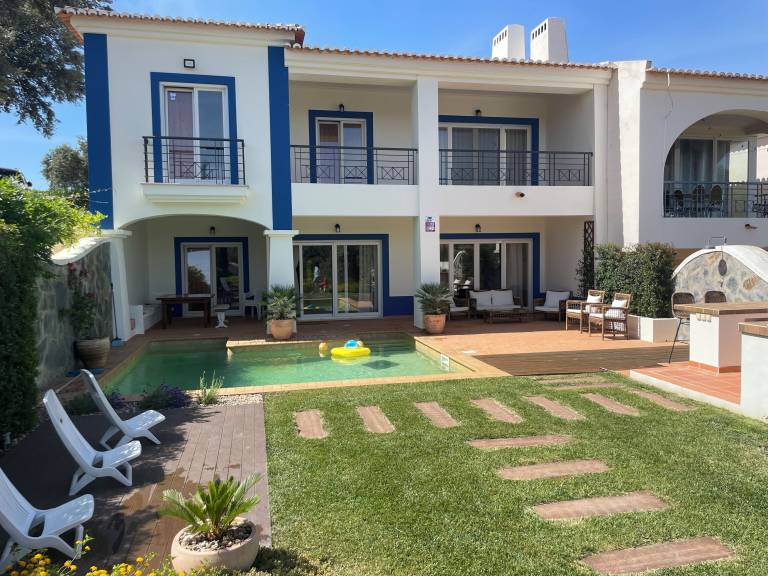 House Montoito