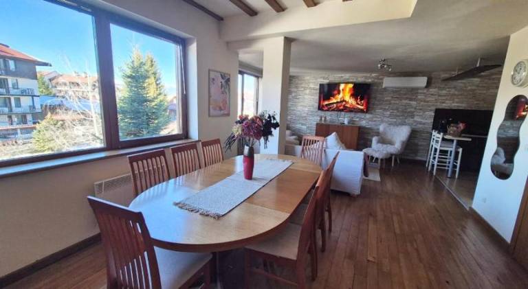 Holiday apartment with patio in Bansko