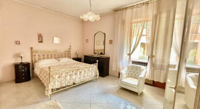 Holiday apartment with 3 rooms for 10 persons in Avellino
