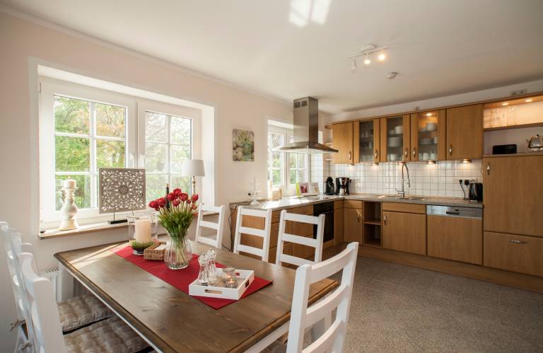 Family-friendly vacation home with fast internet, yard & BBQ | River view | Perfect for remote work | Pet-friendly in Wangerland