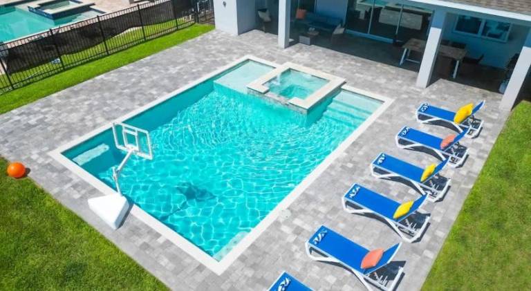 Vacation home with pool | Pets are welcome in Cham