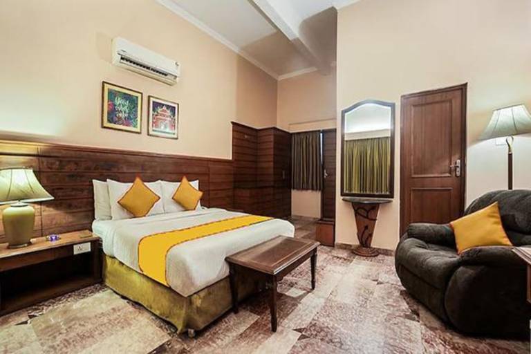 FabHotel The Dayal