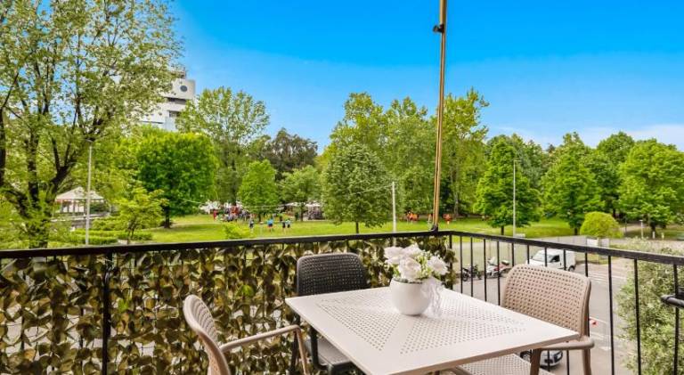 Holiday apartment with 2 rooms for 8 persons in La Spezia