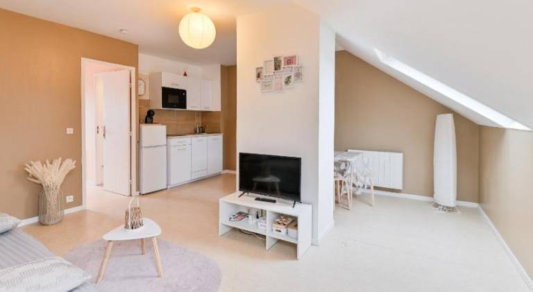 Holiday apartment with 1 room for 4 persons in Cabourg
