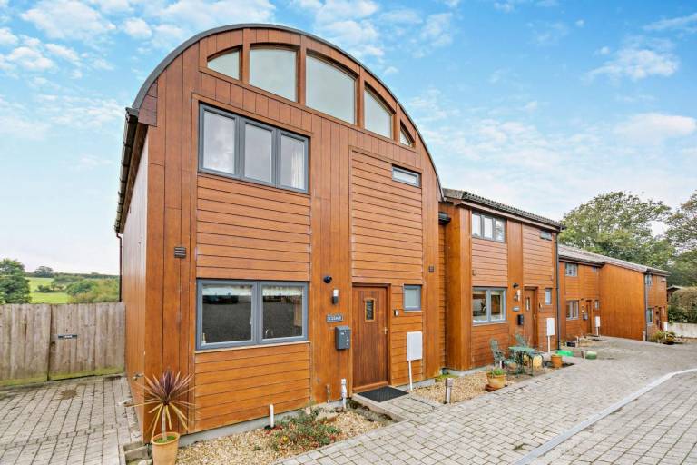 Cottage with garden & BBQ in Falmouth