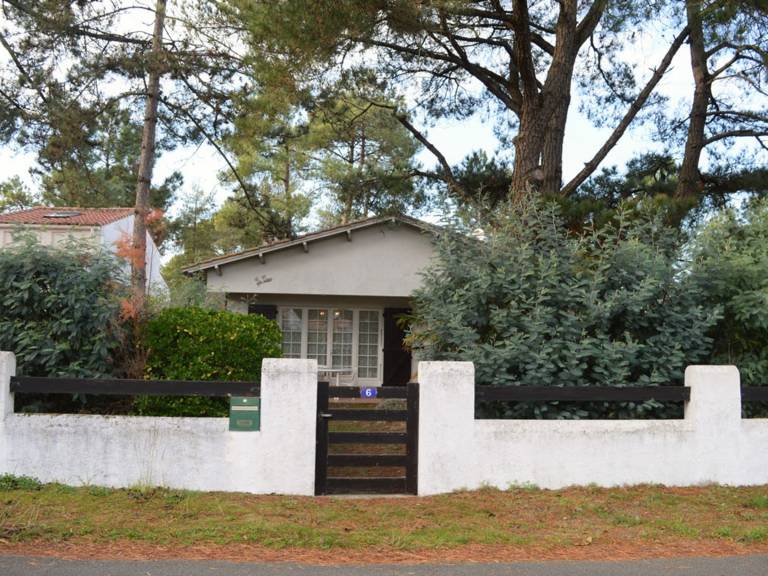 House with garden & grill — photo 4