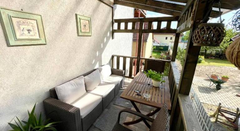 Apartment with garden, patio & grill — photo 5