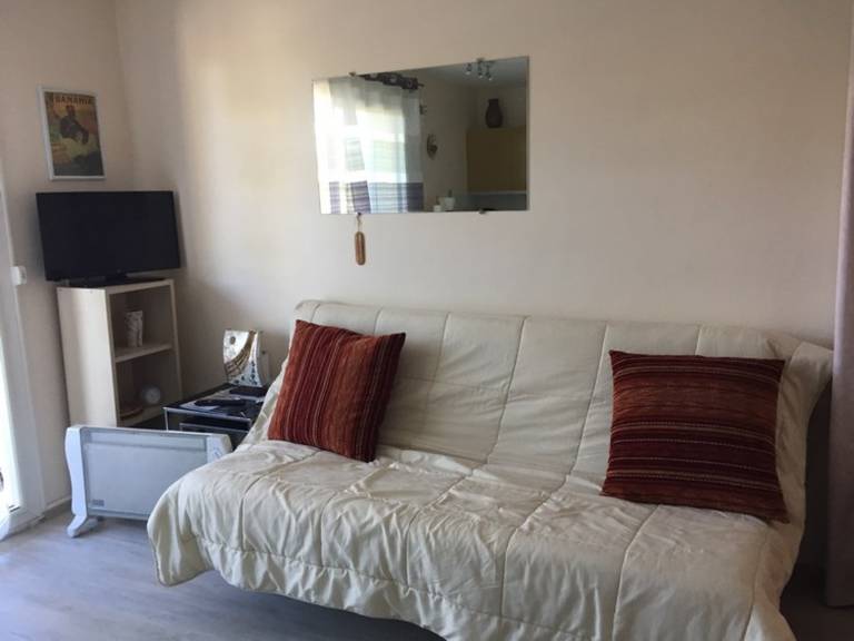 Studio for 3 with loggia and parking 300m from the beach — photo 3