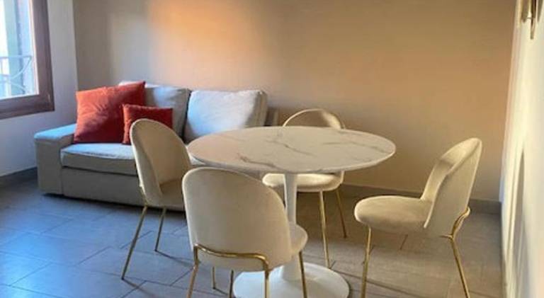 Rental apartment with 2 rooms for 4 persons — photo 3