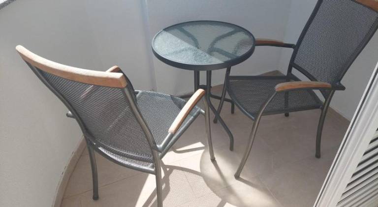 Holiday apartment with terrace, garden & grill — photo 3