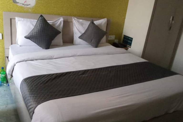 Shree Shyam Hotel