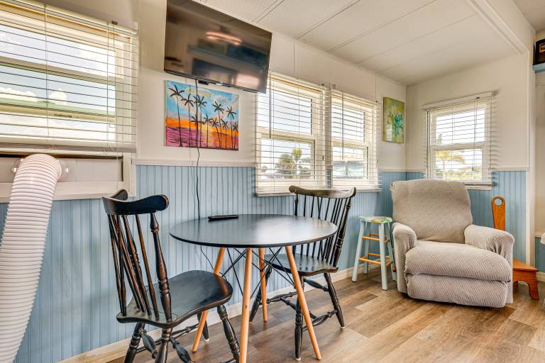 3 Mi to Ft Myers Beach: Coastal Home Near LeeTran! — photo 4