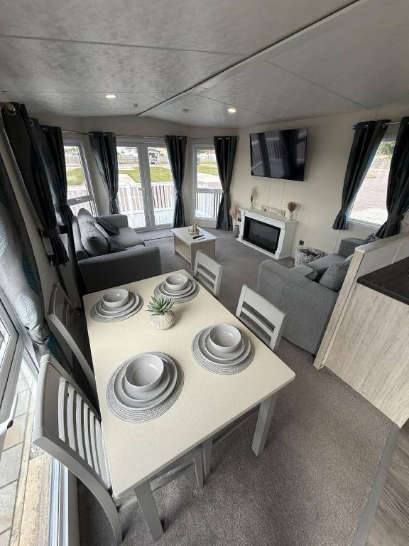 Tent with patio & yard | Pet-friendly — photo 2