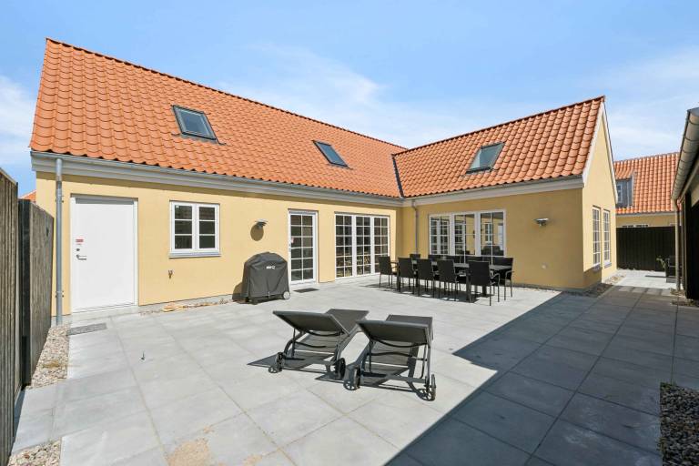 Villa with garden, barbeque & terrace — photo 3